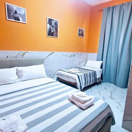 오스카 룸스 2* 로마